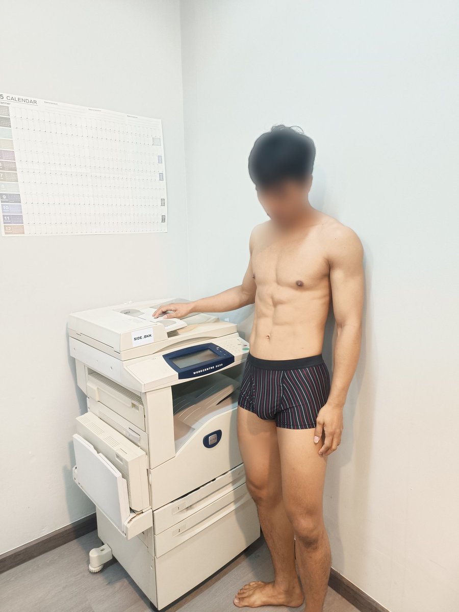 มีอะรัยให้ผมช่วยไหมคับ...🖨️🖨️
📌<a href="/sidebangkok/">SIDE.BKK</a>