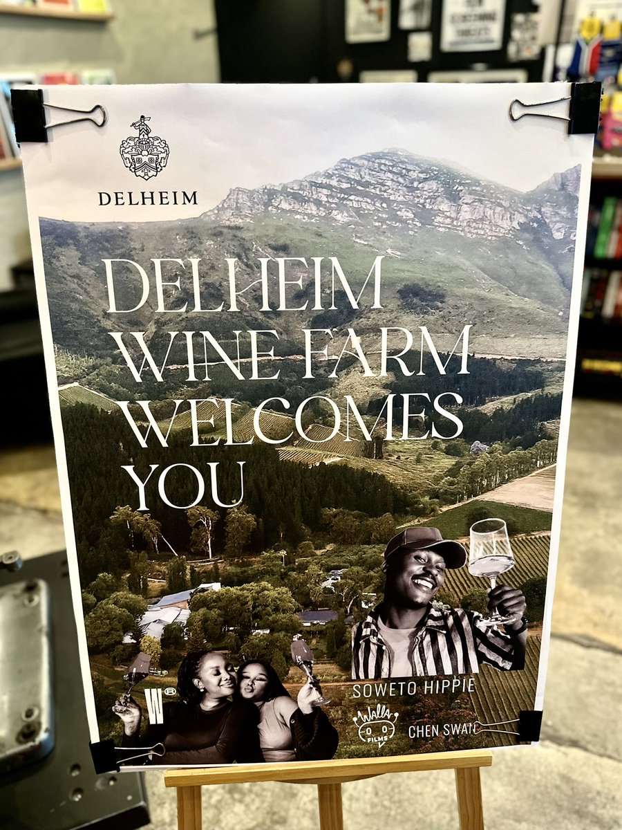 Laura's World tweet media