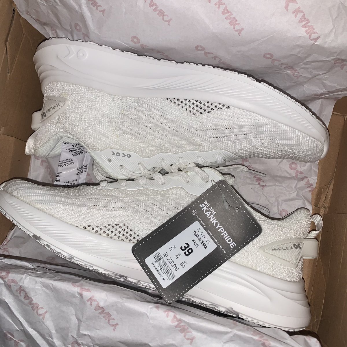 mil ‘s tweet media