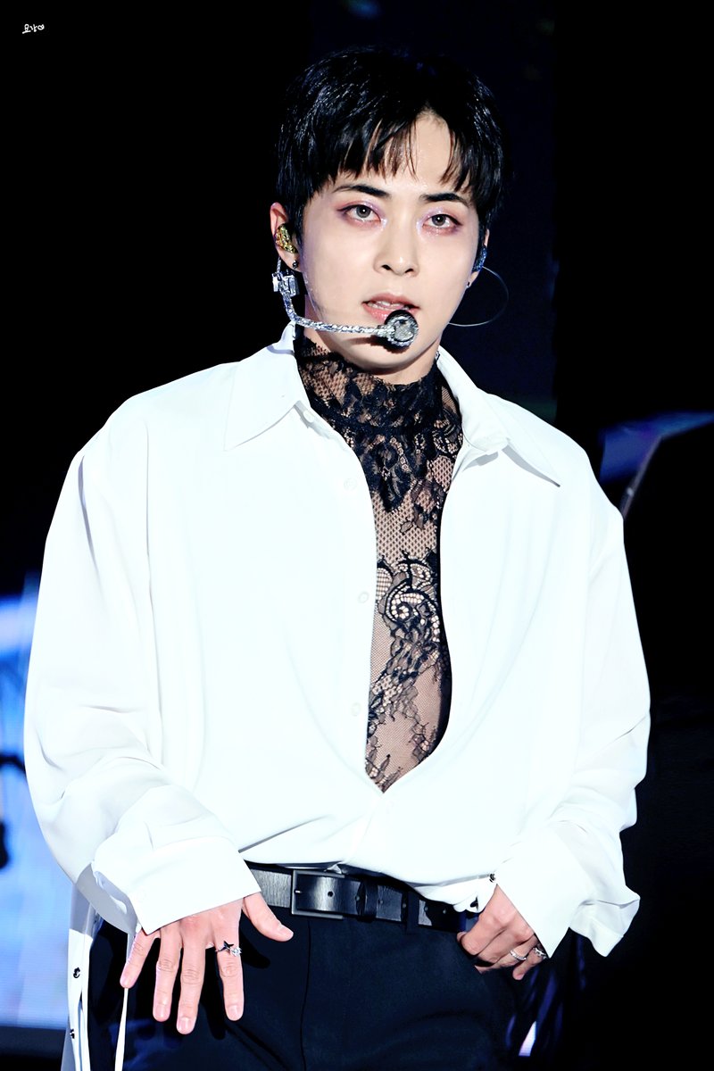 요랑 tweet media