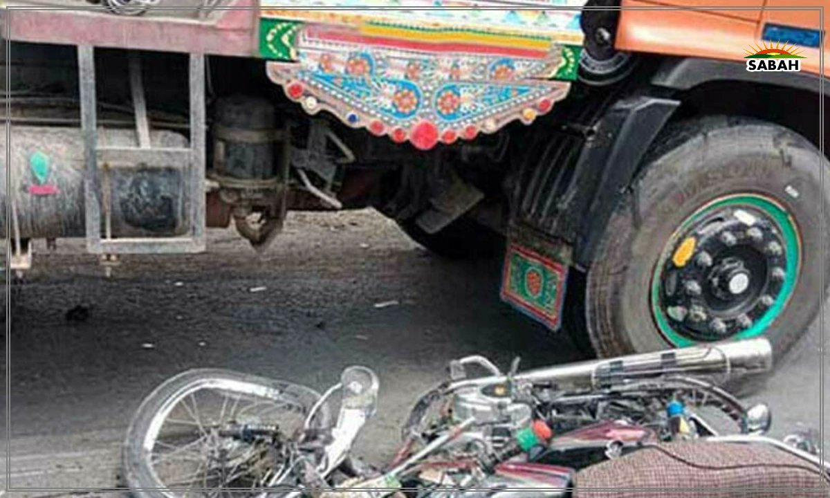 SabahNewsPk's tweet image. کراچی،ڈمپرکی ٹکر سے موٹرسائیکل سوار ایف آئی اے افسرجاں بحق
sabahnews.net/archives/295249 
#Damper #Accident