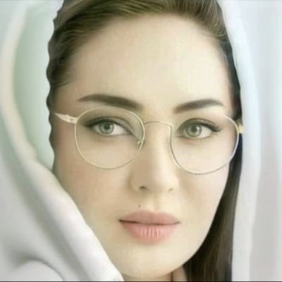 basmabadr55's tweet photo. #صورة_جديدة_للملف_الشخصي
نرجع للأصل بقى انا كنت تايهه 
صباحكم لذيذ https://t.co/JqrM4axr1L