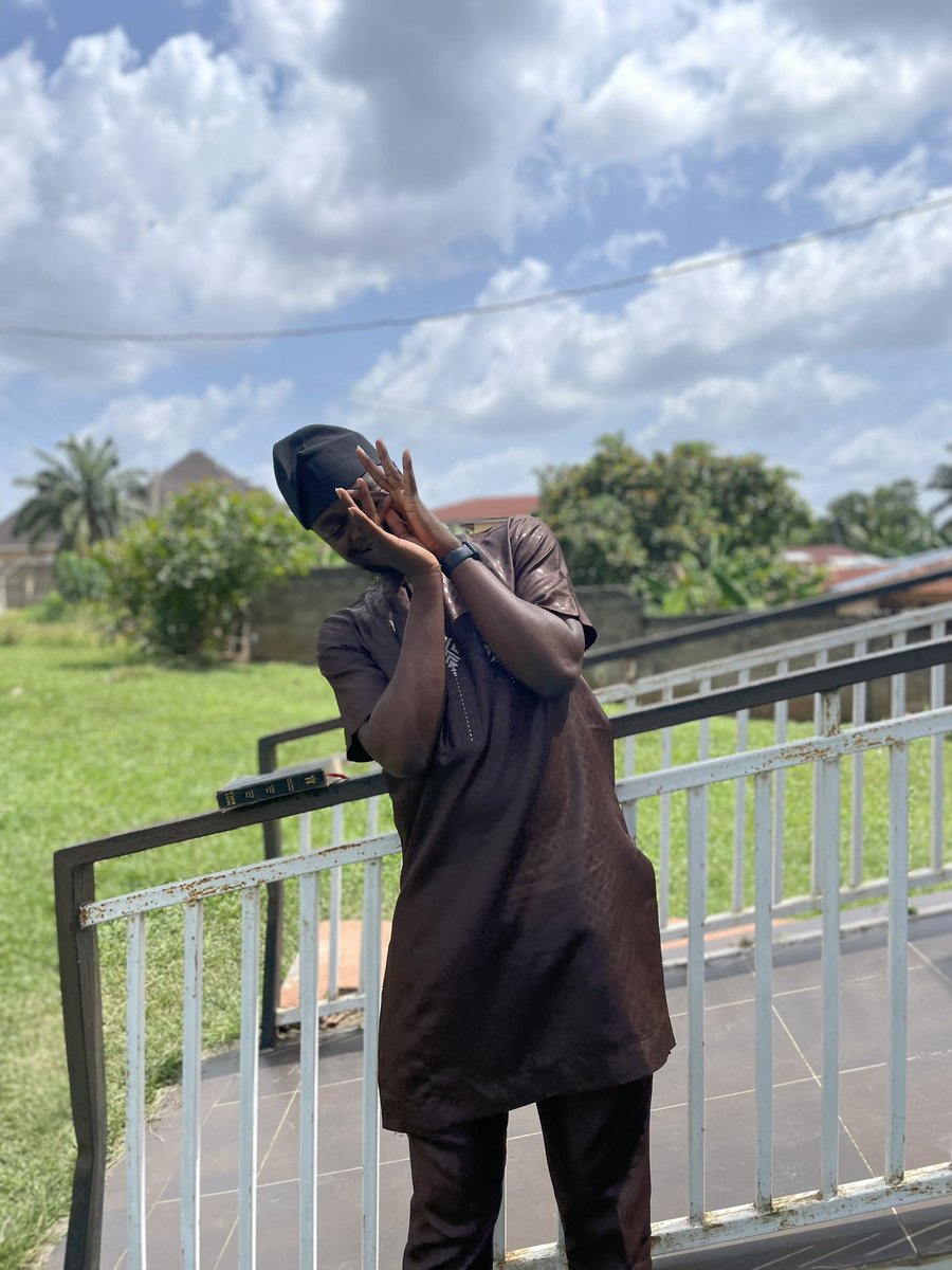 aojjustaoj's tweet image. Happy Sunday.✝️
Proud Baptist!