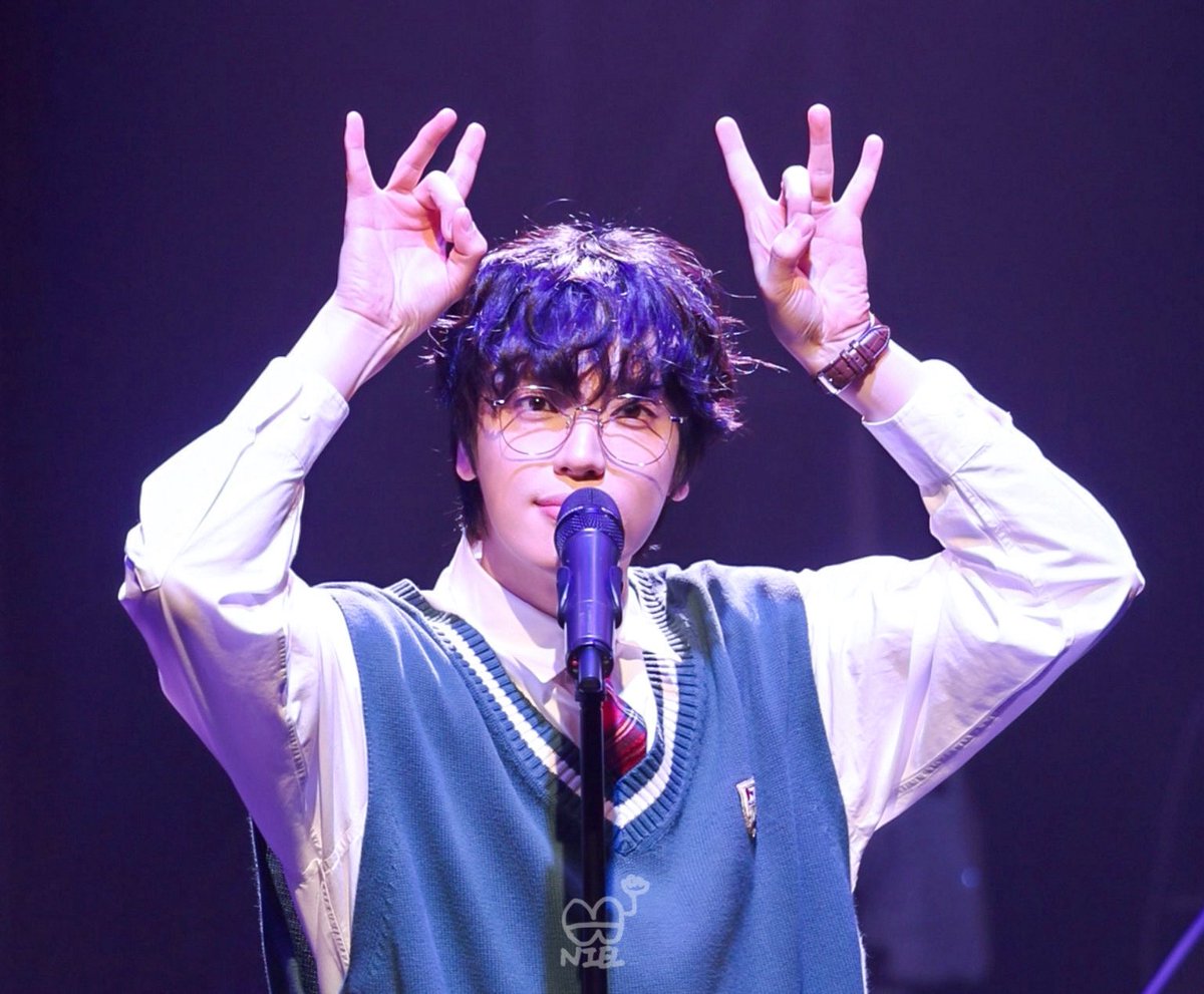 251102 트루스토리 스콜데이

너무 귀여운 늑대🐺

#니엘 #NIEL #트루스토리