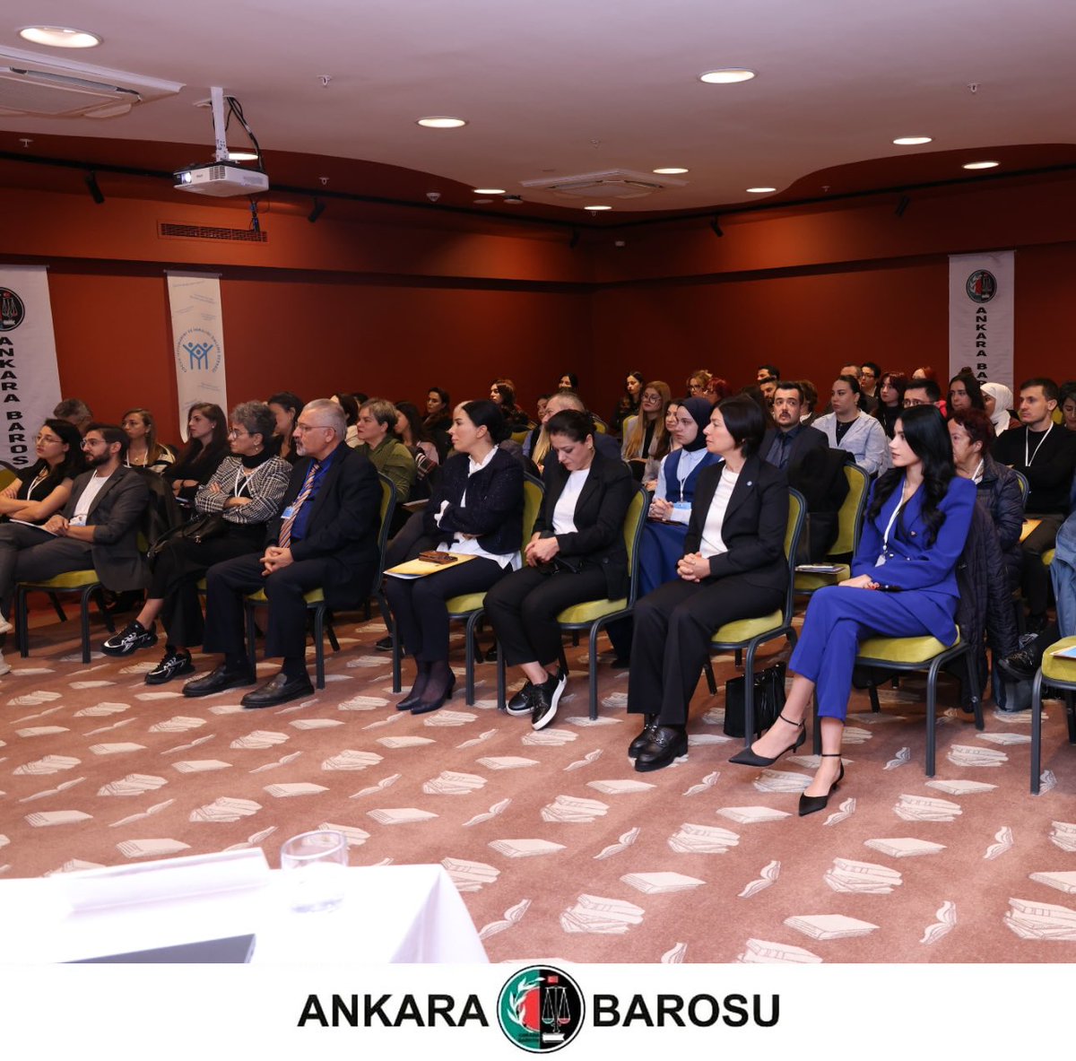 ankbarochm's tweet photo. 31 Ekim - 1 Kasım 2025 tarihlerinde Ankara Barosu Çocuk Hakları Merkezimiz ve Çocuk İstismarını ve İhmalini Önleme Derneği işbirliğinde düzenlenen “ Suça Sürüklenen Çocuklarda Türk Ceza Kanunu Değişikliği Çalıştayı” gerçekleştirilmiştir. https://t.co/huTRlqFpf2