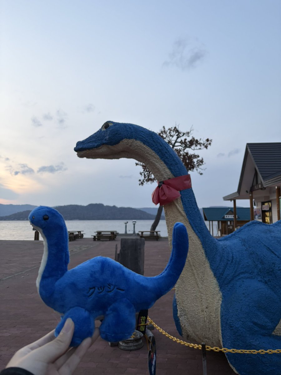 ネッシー型の生き物を見ると買わずにはいられん。
ラプラスとかだいすき