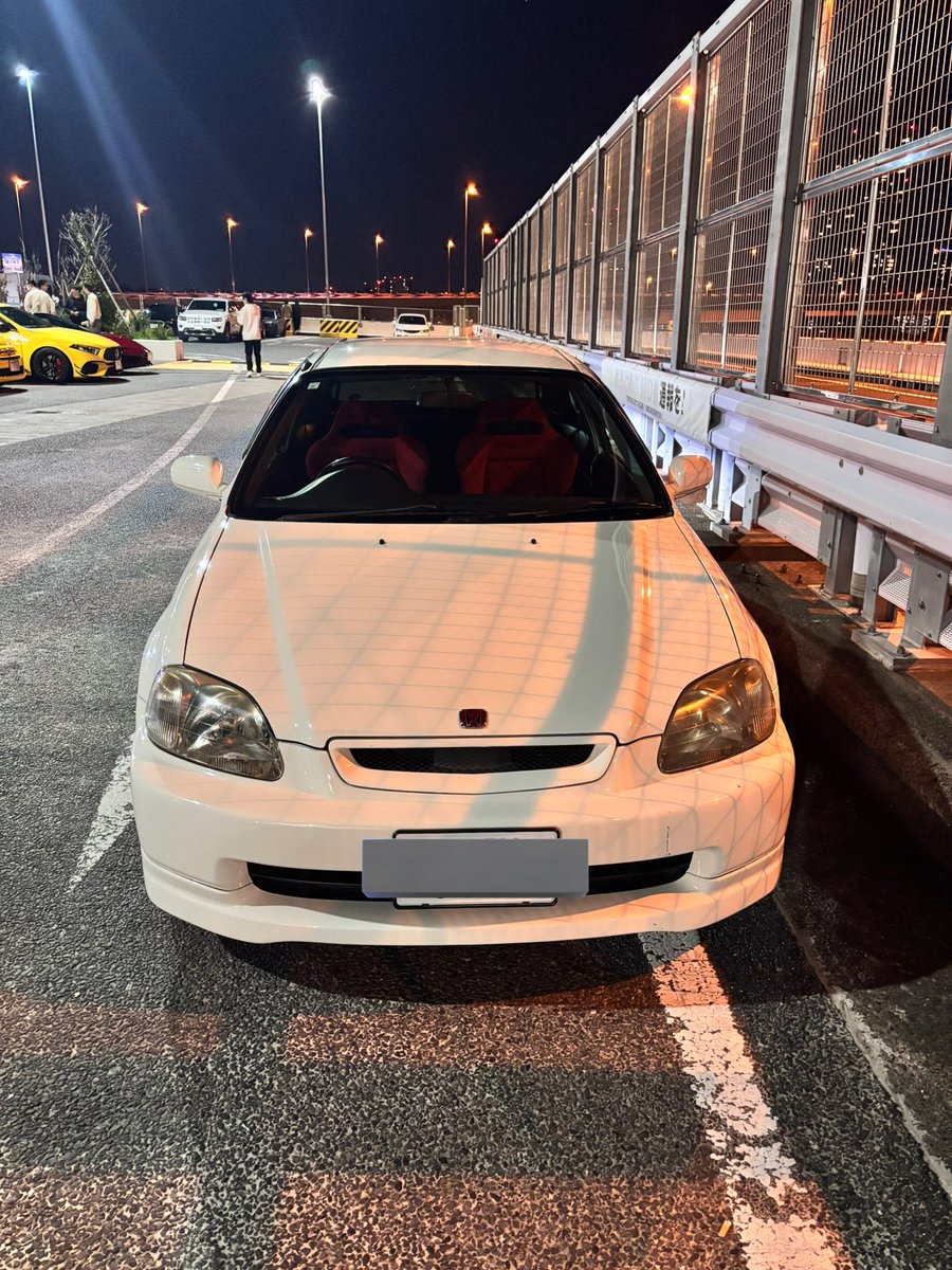 フタムラ tweet media