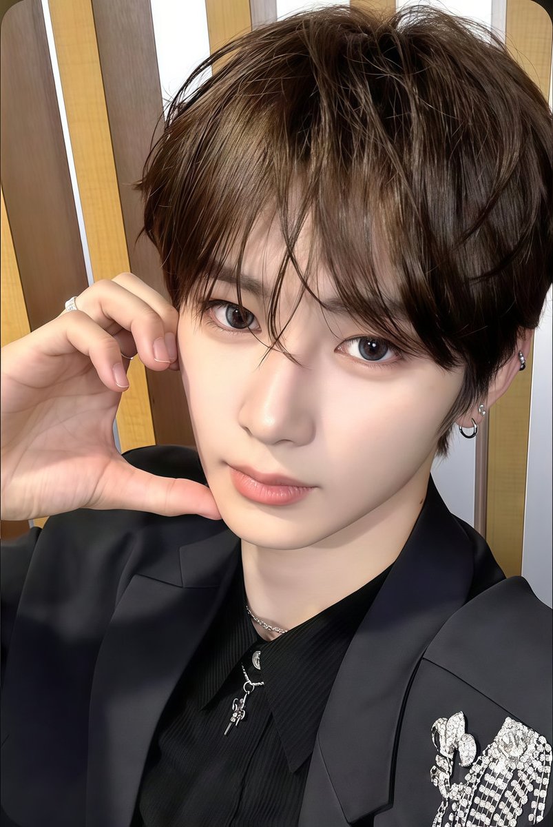 anxinhaseyo 💕 

#ALLYZSELCADAY