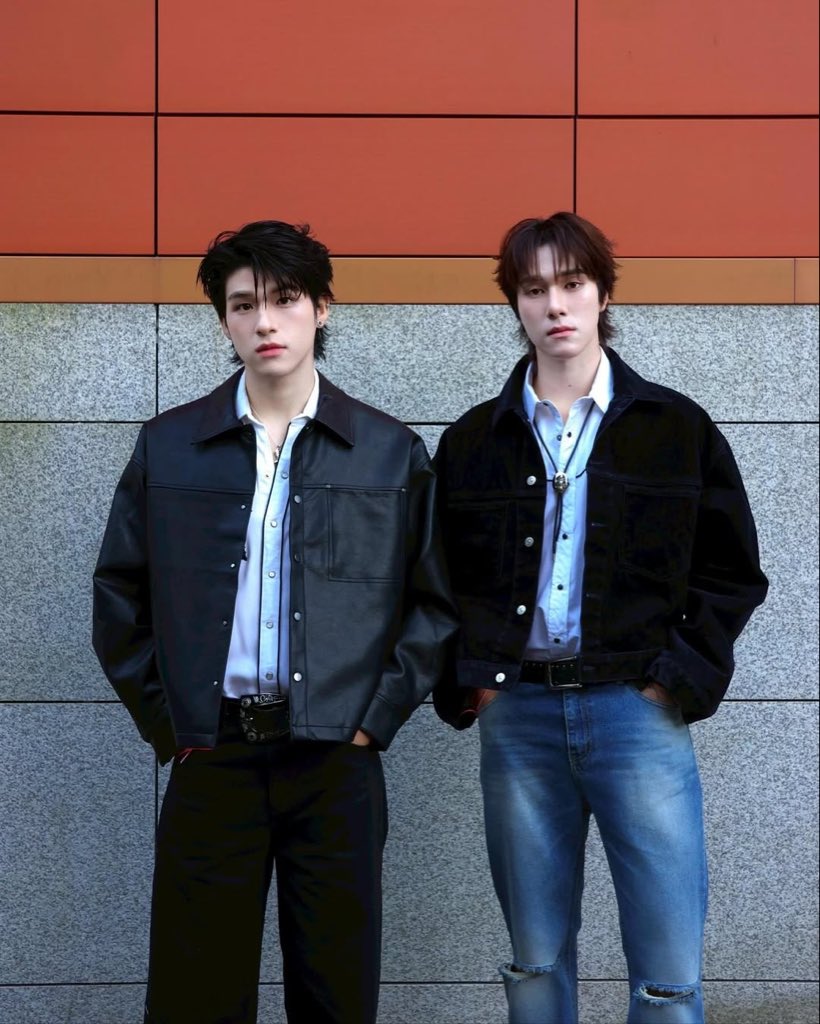 โอ้โห 😭😭😭😭😭😭😭😭😭😭😭😭 ตายได้เลย วิชวลมาก

SEOUL FM WITH SKYNANI 

#SkyNaniFMinSeoul2025