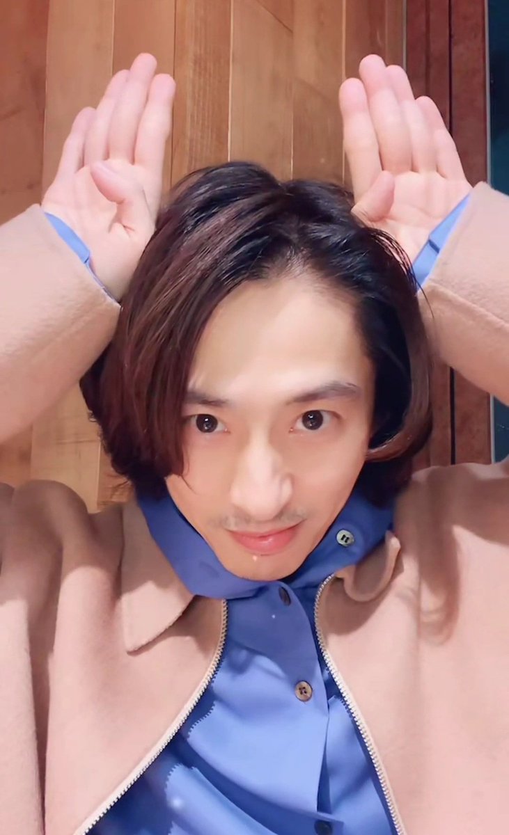 riy_ivy's tweet image. 健くんに会えて嬉しかったなぁ♪
雨宮さんもいるって事はあれかな🤭
楽しみにしとこ😊

#秒刻健
#三宅健