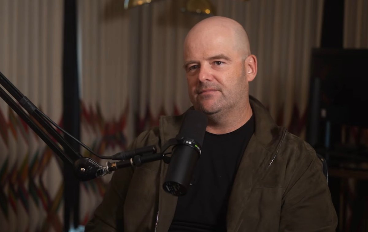 Rockstar co-founder Dan Houser recently revealed in a podcast a scrapped plot line that would’ve seen Michael and Trevor fall in love.

He states it was scrapped due to gamers being “not ready for that shit”