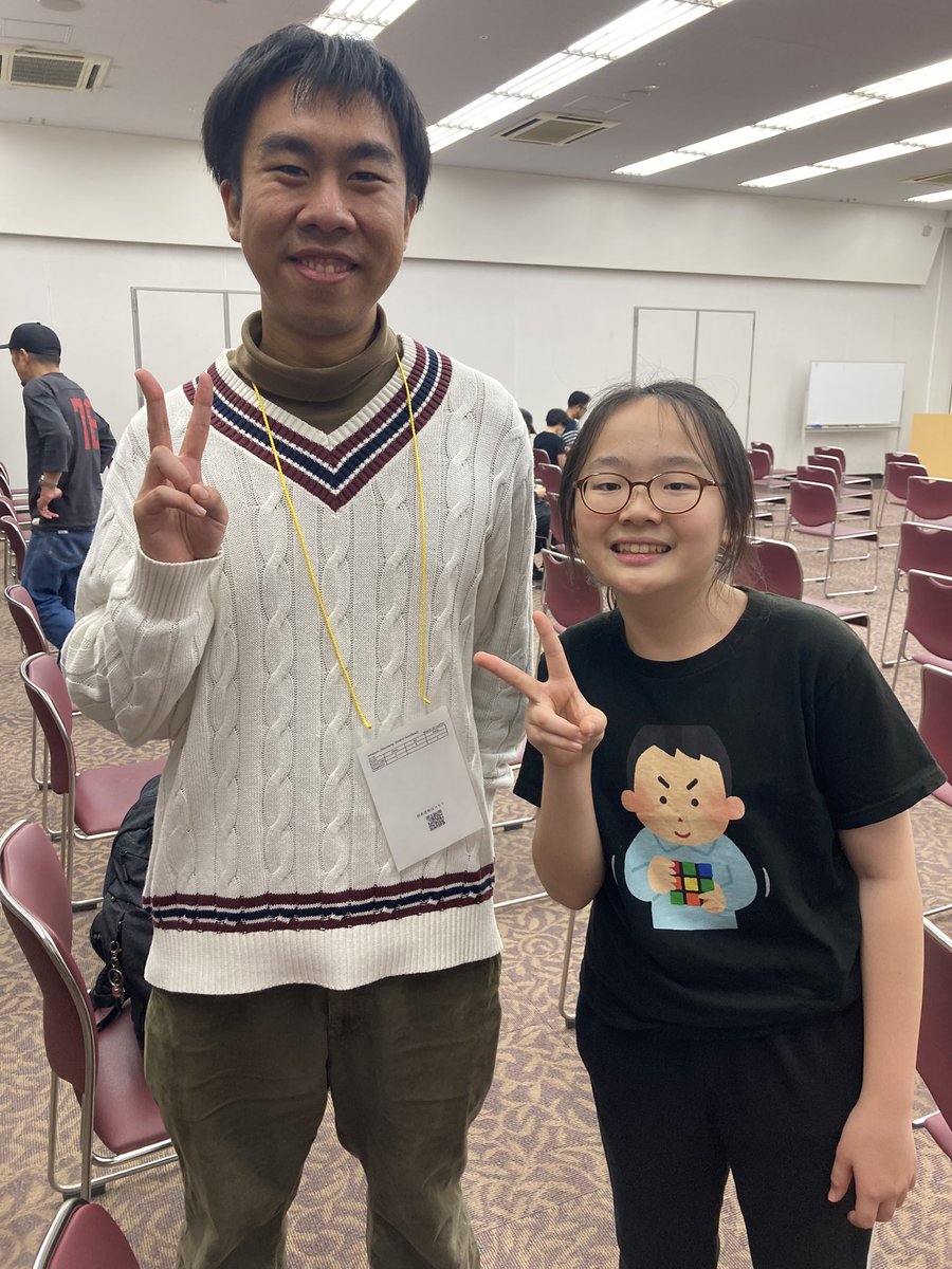 今日のMega Dayは
メガ優勝🥇3×3🥈のらいひーDAYでした！！！
ペンギフ君メガ3位入賞、Itthikornさん3×3優勝おめでとう〜✨
kan_cubeは決勝でコケて3位で残念でしたが2回戦で3大会連続平均sub7できたのでまあ良しとします