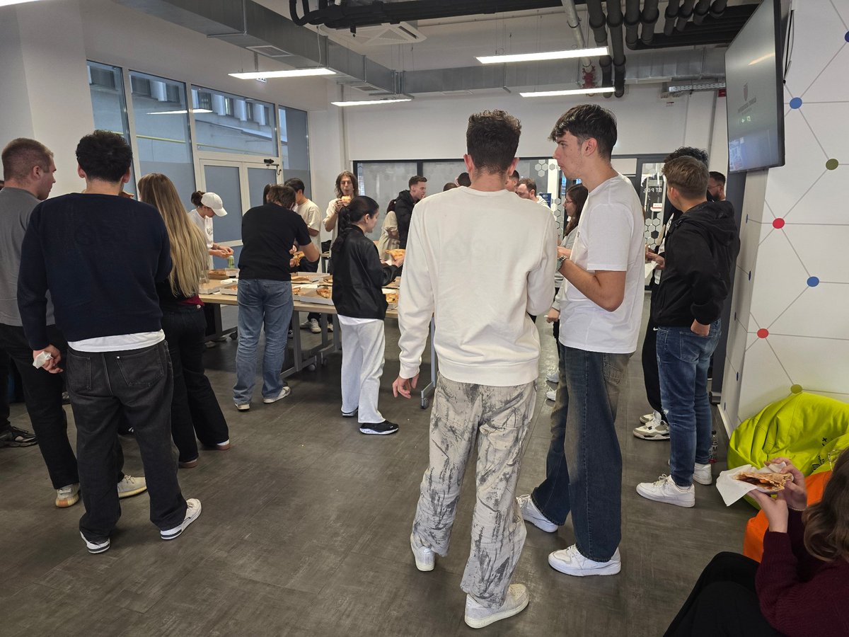 cometsofweb3_'s tweet image. Day 2 of #Sui Developer Program in Cluj is wrapping up on a high note ✨️

Builders showed up in our white @SuiNetwork shirts, and it felt like everyone&apos;s part of a one big team; all sharing the same energy and determination to look forward.

We&apos;ve had 2 days full of ideas, code…