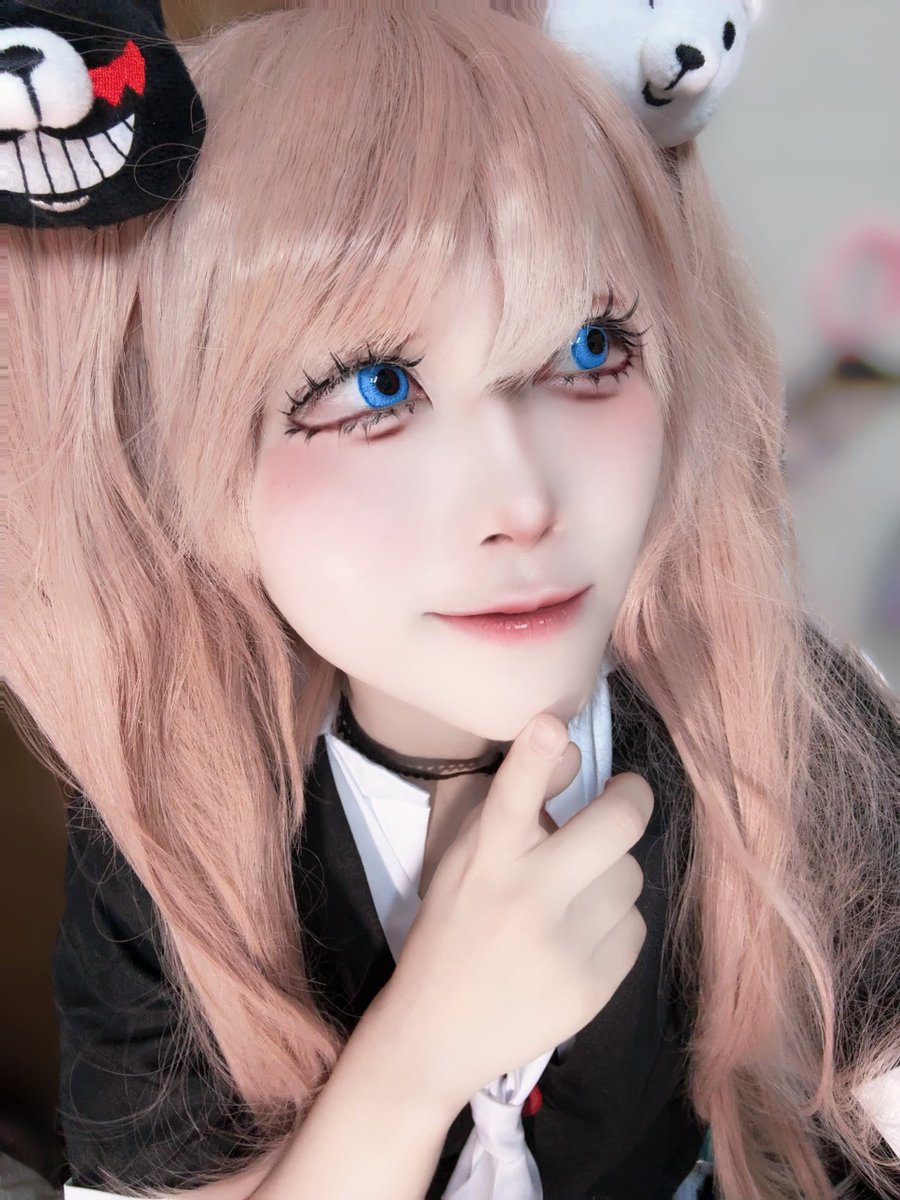 cosplay

ダンガンロンパ       江ノ島盾子

＿＿＿＿＿あれは雑誌用に盛ってるんだって！