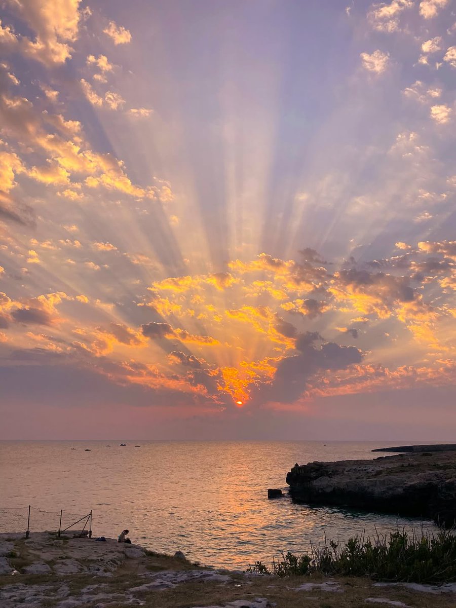 بحر 🌊 (@butterflless) on Twitter photo 