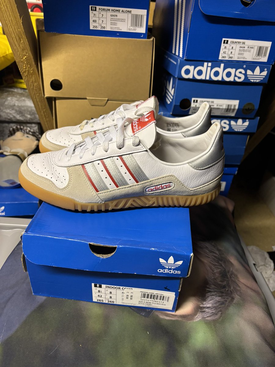 <a href="/adiFamily_/">adiFamily</a> Indoor Super ‘fucking awesome’
Size 8 BNIBWT £60tyd

Gazelle OG ‘little mermaid’
Size 8 BNWT £55tyd

Indoor Super ‘London to Manchester’ 
Worn once, great condition Size 9 £70tyd

Indoor Comp
Worn once, size 8 £35tyd 

RTs appreciated