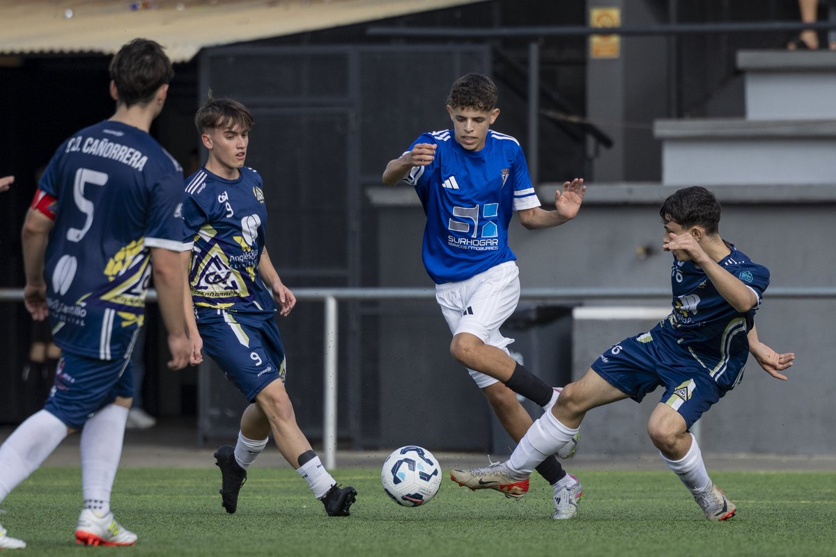 📸 ¡Imágenes de la quinta victoria consecutiva del #CDSFJuvenil! 

🦁 Goleada al CD Cañorrera para continuar liderando el grupo. 

#CDSFútbolBase