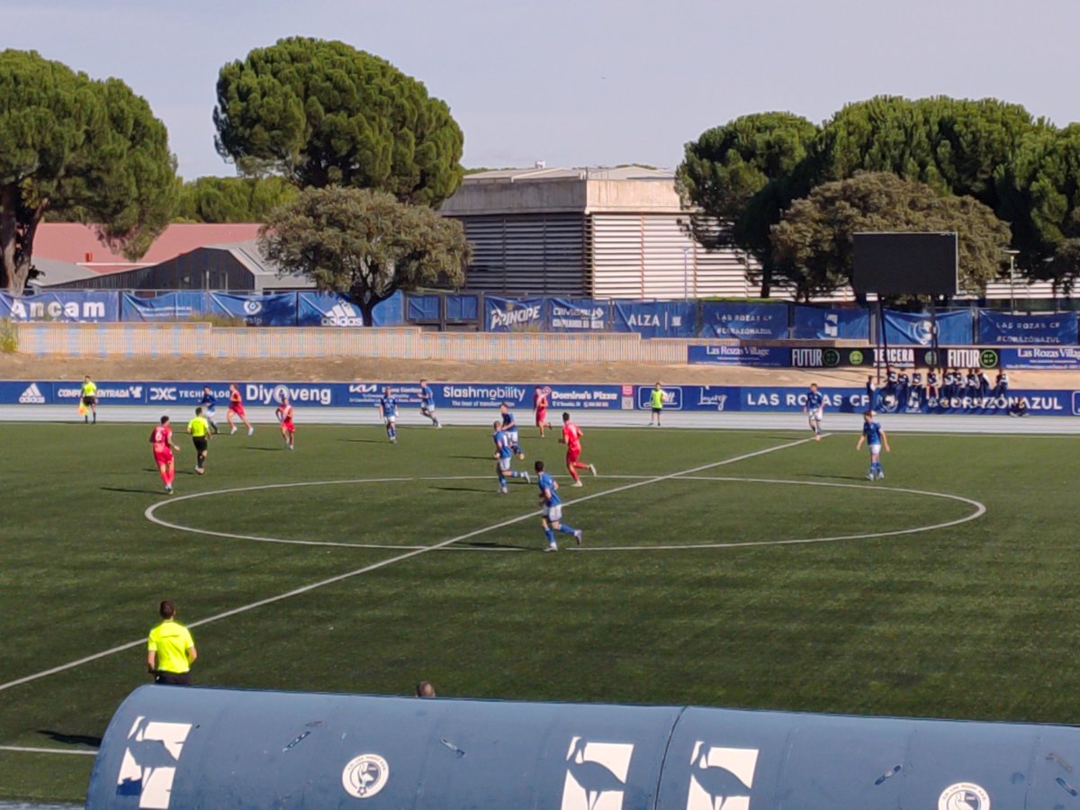 GradaSiete7's tweet image. 🟢 @LasRozas_CF 🆚️ @AdTorrejoncf

⏱️60' |0-0| Los torrejoneros con inferioridad han tenido tres ocasiones muy claras para adelantarse en el marcador.

Las dos primeras Alex Herrero con dos buenas paradas ha evitado el gol.

#TerceraRFEF #grupo7