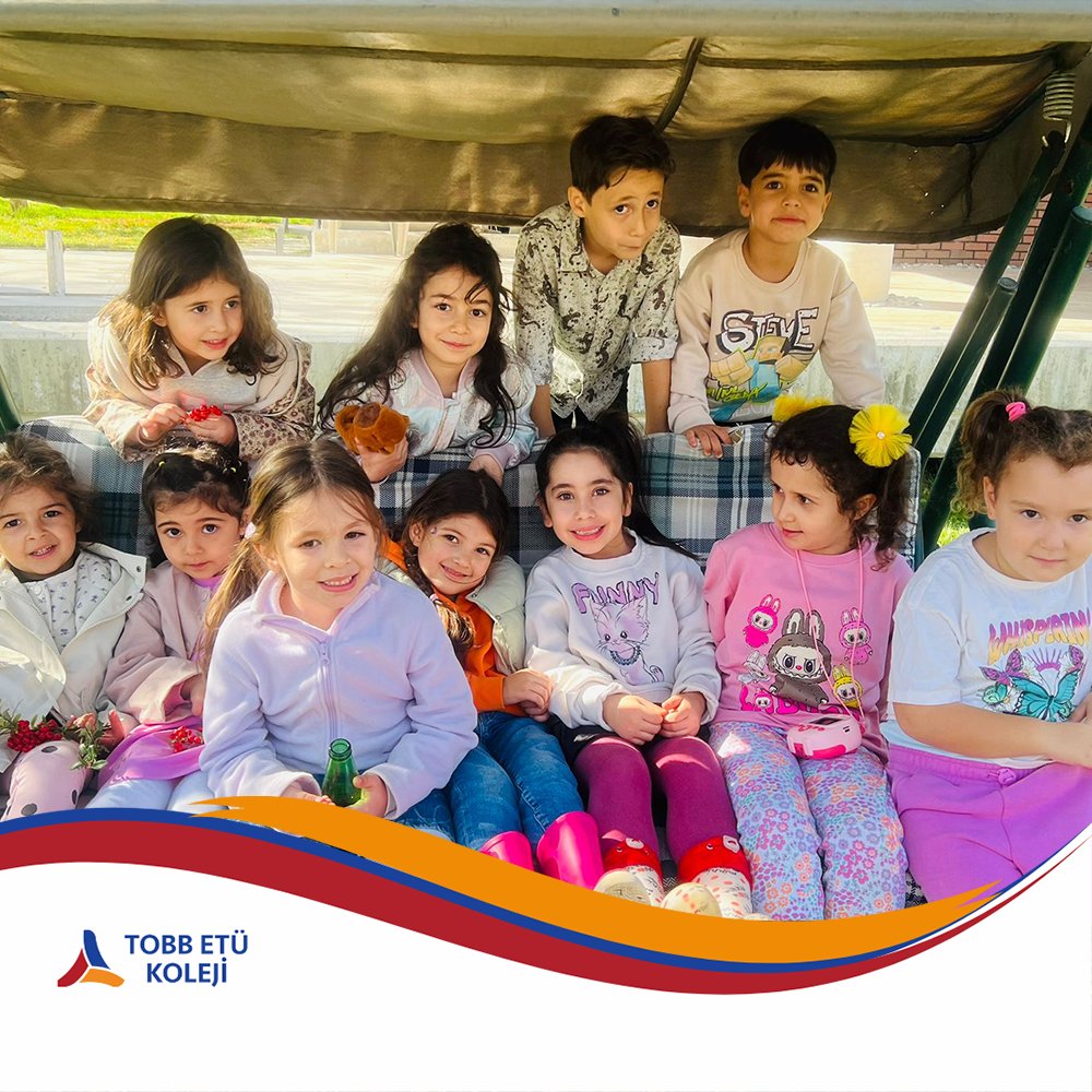 Doğa sevgisi ve çevre koruma bilincini geliştirmek amacıyla Okul Aile Birliği’mizle birlikte hatıra ormanımızın ikincisini 1000 fidan dikerek oluşturduk. Her bir fidan, geleceğe bırakacağımız en değerli mirastır. Öğrencilerimizle yeşil bir dünya için el ele verdik.