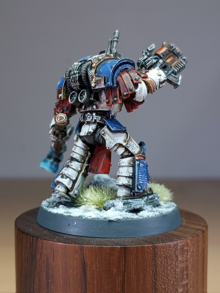 WillChu10's tweet photo. Another model done during weekend ^^

Warmonger Consul Iakovos Achillean, a mysterious centurion that always leading the speartip teleport assault with his trusted Cataprachtii Terminator squad.

#warhammer30k 
#horusheresy
#worldeaters
#warhammer
#spacemarine https://t.co/Zn5s79Yfxs