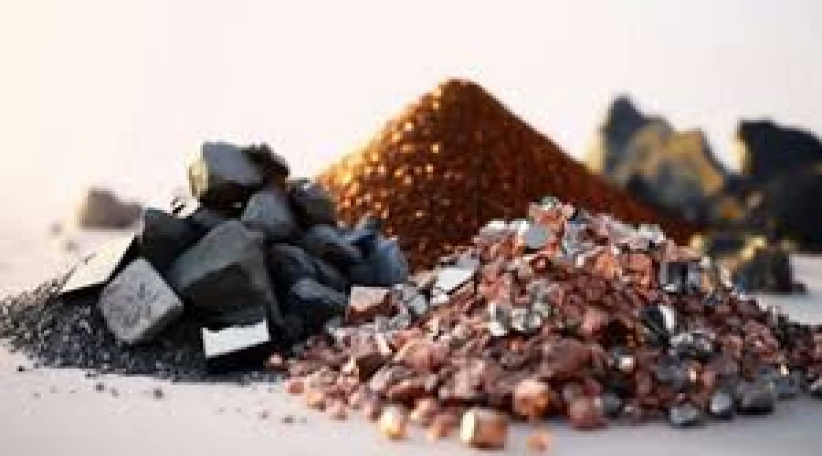 NADİR TOPRAK ELEMENTLERİ, RAKAMLAR ve GERÇEKLER

Küresel sermayenin “yeşil dönüşüm” anlatısı, fosil yakıtlardan vazgeçip elektrikli araçlardan rüzgâr türbinlerine uzanan bir “temiz teknoloji” algısına yönlendiriyor. 
nadiravsaroglu.com/arsivler/6617