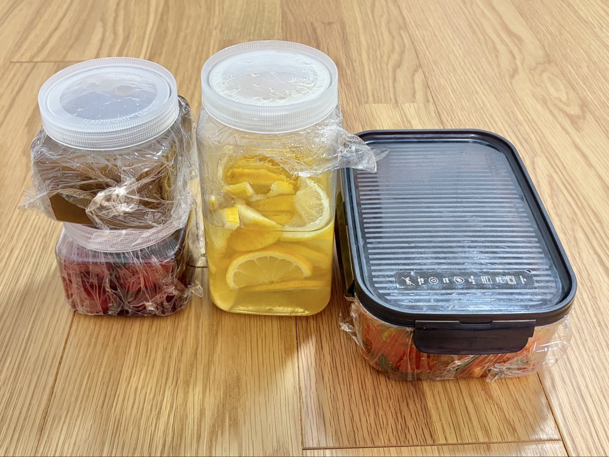 엄마가 만든 생강청💕
큰이모가 만든 우메보시, 레몬청💕
할머니가 만든 파김치💕