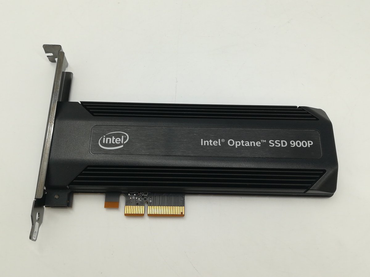 端子がPCIe形状の珍しいSSD、「intel Optane SSD 900P」が入荷しました
