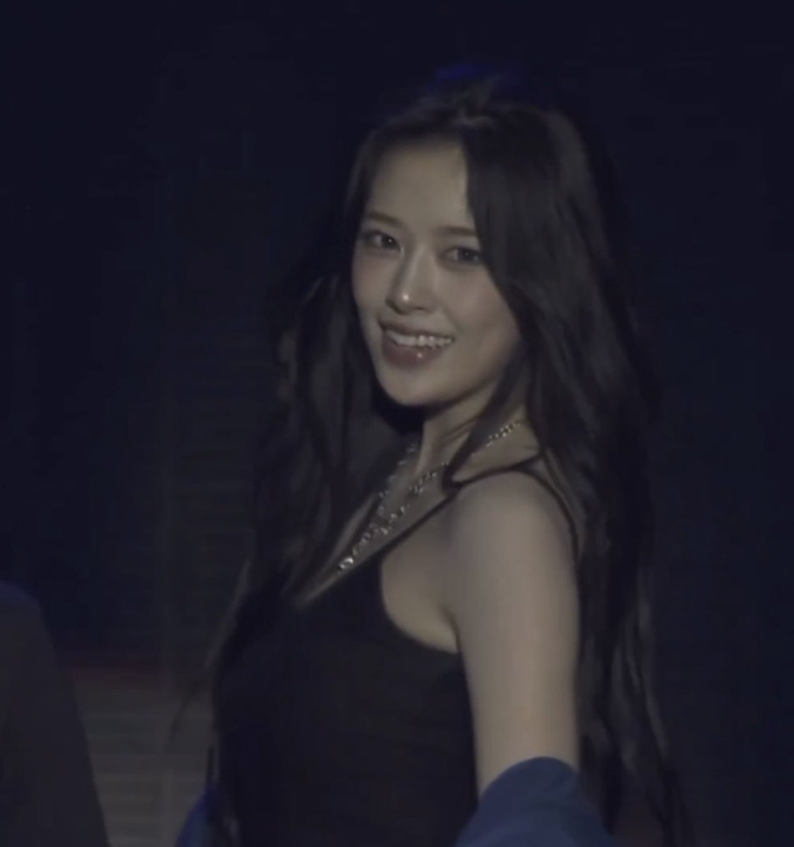 she cant be real😭😭😭