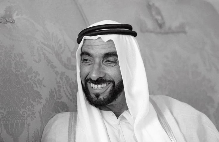 llss6ss1's tweet image. ٢ نـوفمّبـر 
سقى الله ضحكة الشّهم الفلاحي مِن أنهار النّعيم السرمديّة.