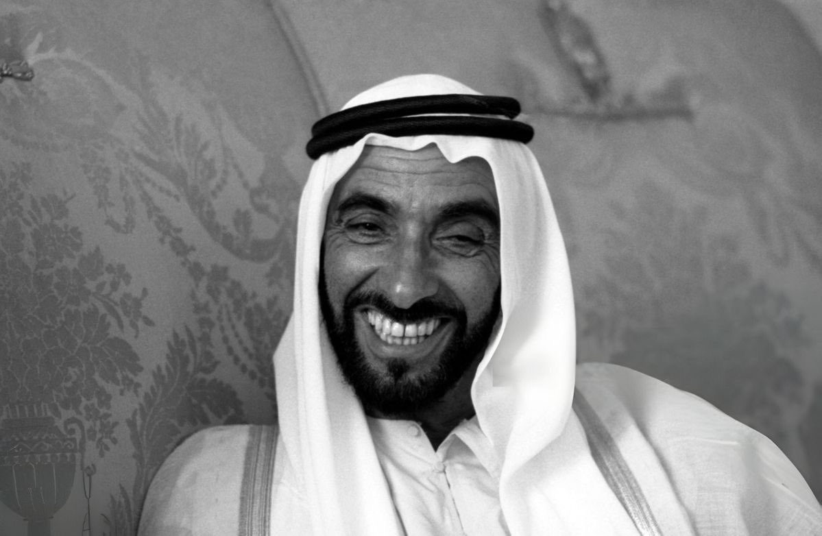 llss6ss1's tweet image. ٢ نـوفمّبـر 
سقى الله ضحكة الشّهم الفلاحي مِن أنهار النّعيم السرمديّة.