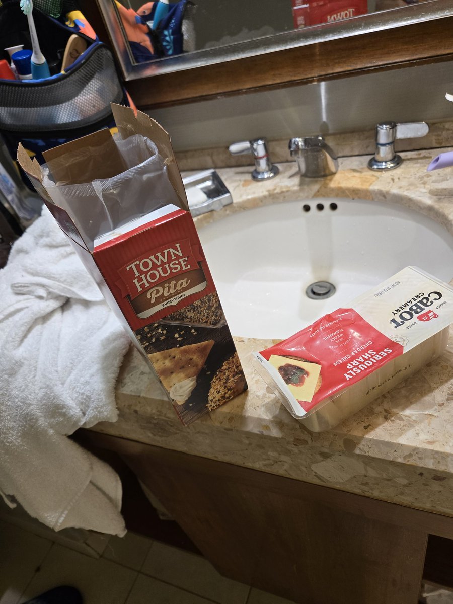 ChirpyCheetah's tweet image. Sometimes a man must treat himself betwixt gatherings while roommates asleep