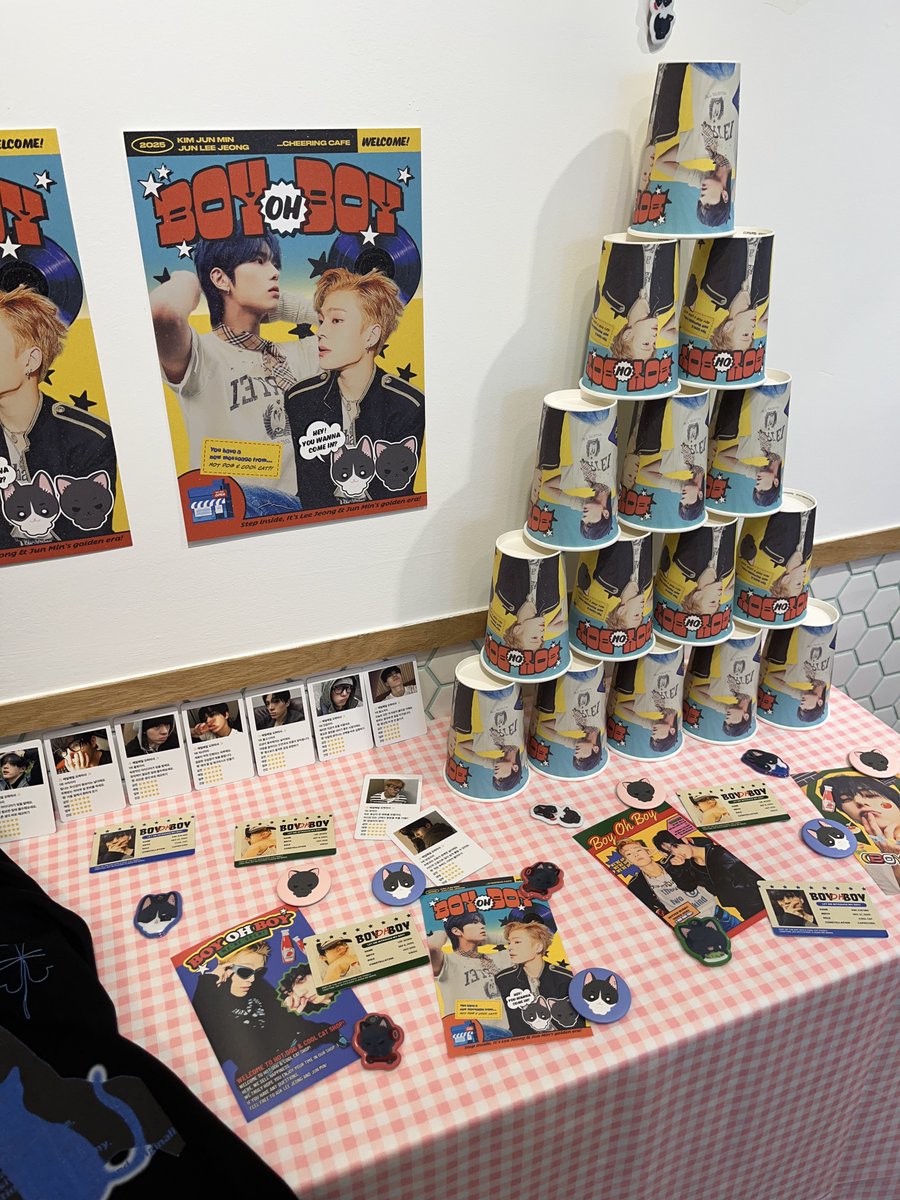 cherliyu_'s tweet image. 다들 고양이들 보러 오세요..🐈‍⬛

 #핫도그와_쿨냥이로부터_온_편지