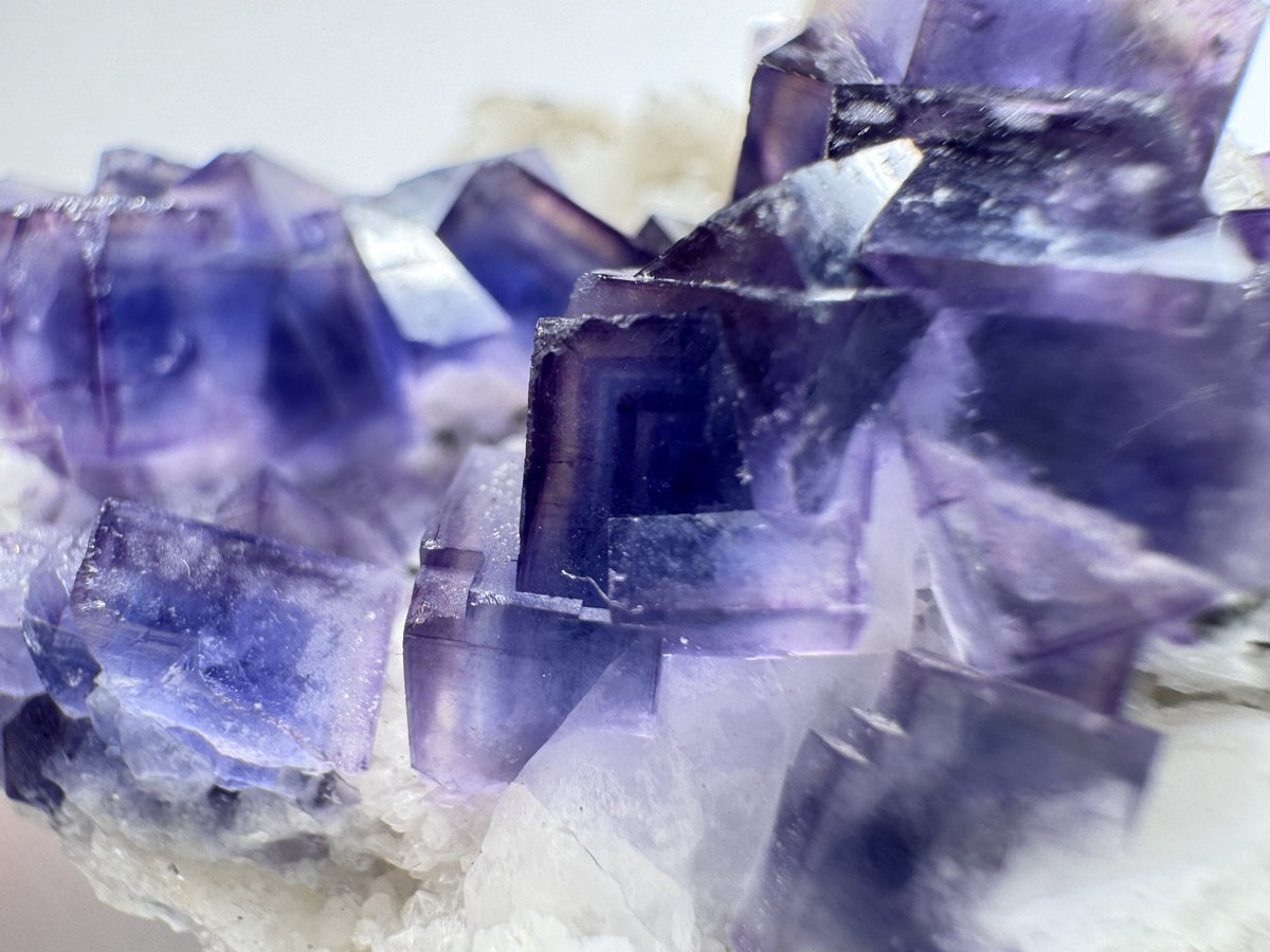 青と風景の石コレクター まき (@penguin_mineral) / Posts / X