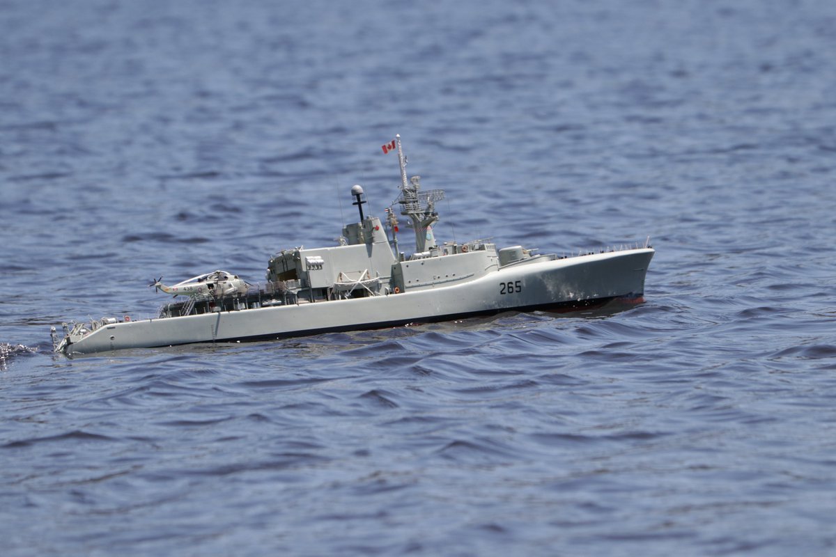 TaskForce72Aust's tweet photo. HMCS Annapolis was an Annapolis-class destroyer that served in the @RoyalCanNavy  and later, the @CanadianForces. Entering service in 1964, and serving through the Cold War, Annapolis was heavily refitted in 1985-87 and finally decommissioned in 1998. https://t.co/sLx62bIGxF