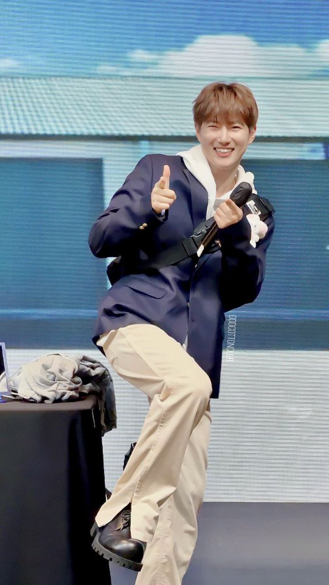SKYEXOLAY's tweet photo. برای سوهوی عزیزم 
قند عسلم ؛:)

SUHO SEASONS OF LOVE
#SUHO_WinterIsComing
#첫눈이오면 #SUHO
@weareoneEXO https://t.co/tgWV01Z8U8