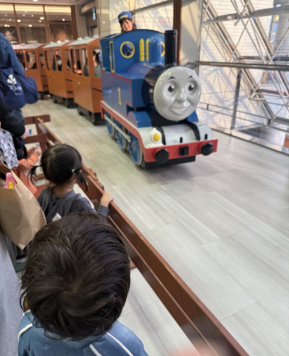 ERiKA🎶ポップロックママシンガー👩@4/19コロムLIVE🐰🍓💕 tweet media