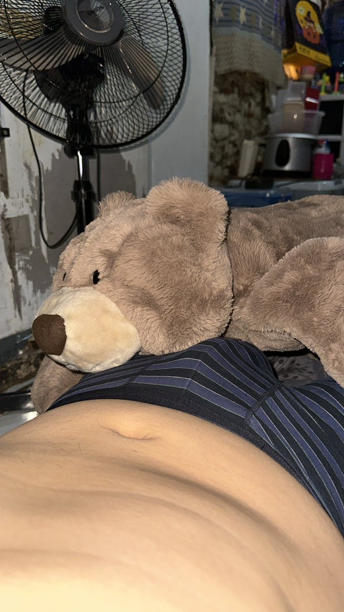 silent4193's tweet image. Soon kani nga belly fats mgka abs ra nya hahaha

#altercebu #altermandaue #alterlapulapu