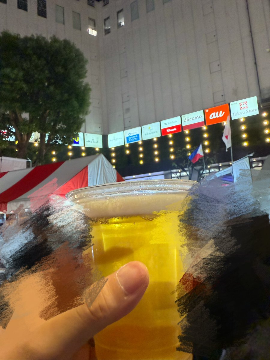 本日の一杯目！

いつも以上にすんげぇ人！人！！人ぉ！！！