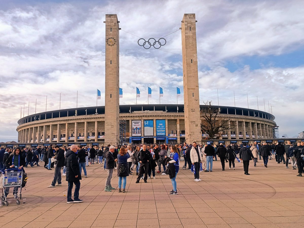 Zas Tavka tweet media