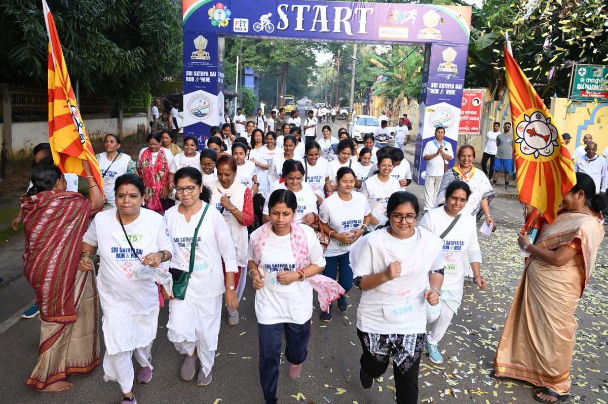 sathyasaiodisha's tweet image. Loving Sairam..
With the Blessings of Sri Sathya Sai Baba, The Sri Sathya Sai Seva Organisation, India, organised the grand “Sri Sathya Sai Run and Ride – Spirit of Unity” event on 2nd November 2025 at Bhubaneswar.
#CentenaryCelebrations 
#spiritofunity 
#runandride
-Media Team