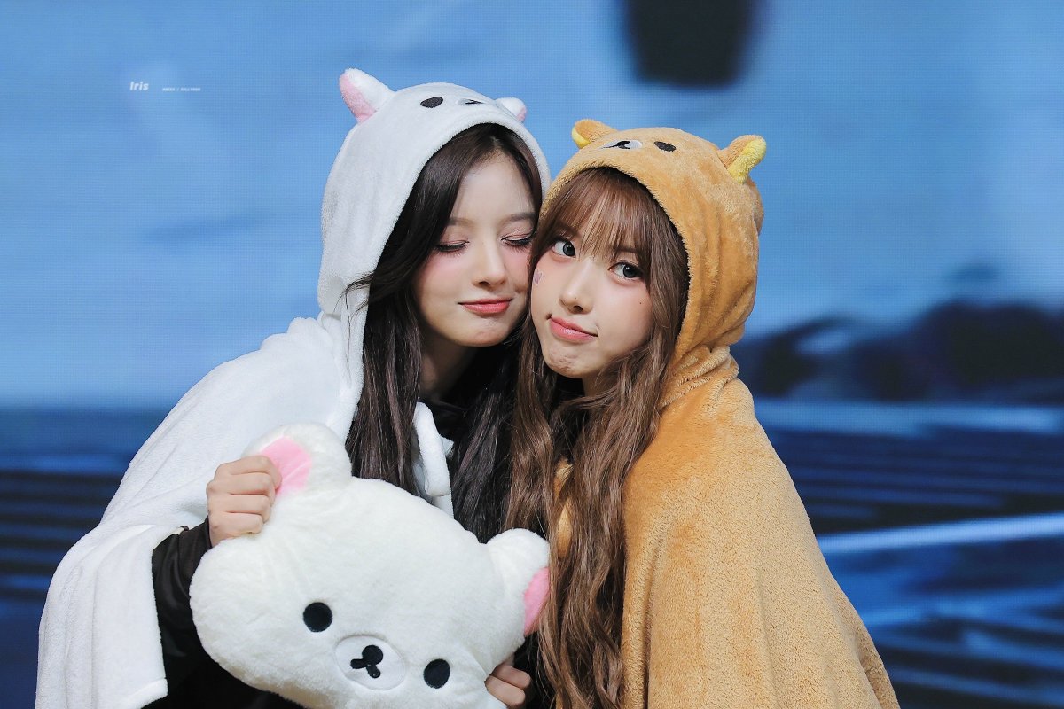 251102 ,,,🫢,,, ෆ,,,귀여웡 기여엉 기여웡 귀여워 귀엽당 기여워 기엽됴 기엽댱 기여엉 귀여웡 귀여워 귀엽둉 귀야어 귀엽당 귀엽징 기엽됴 기엽댱,,,
#NMIXX #엔믹스 #SULLYOON #설윤 #JIWOO #지우