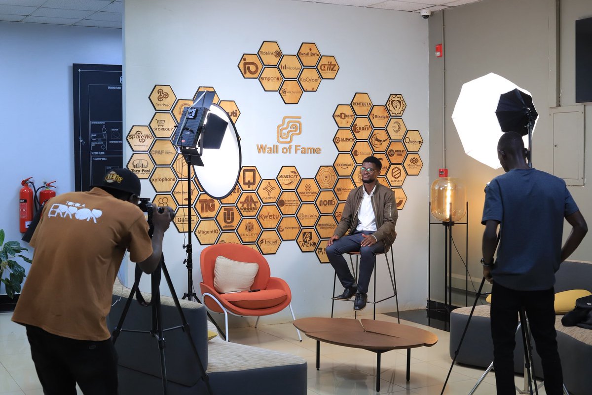 Atula Ronald tweet media