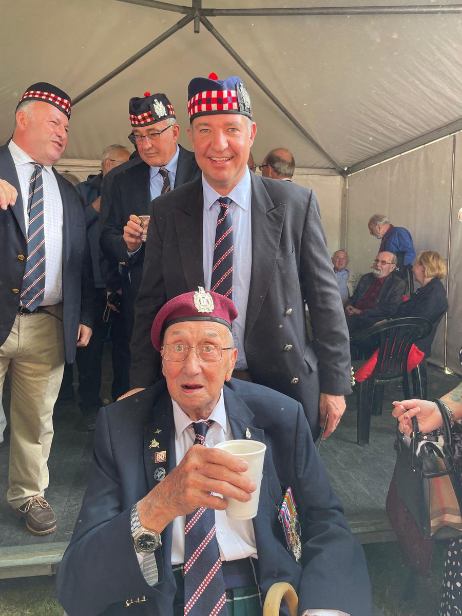 Taitster25's tweet photo. We visited last year for Arnhem80 and met the inspirational Mr Geoff Roberts, who fought with B Coy, 7 KOSB, and who now aged 100 still comes back to remember his fallen comrades. Humbling to meet him and hear his accounts of the fierce fighting.
#WeWillRememberThem 
#KOSB
#Airborne
@The_SCOTS