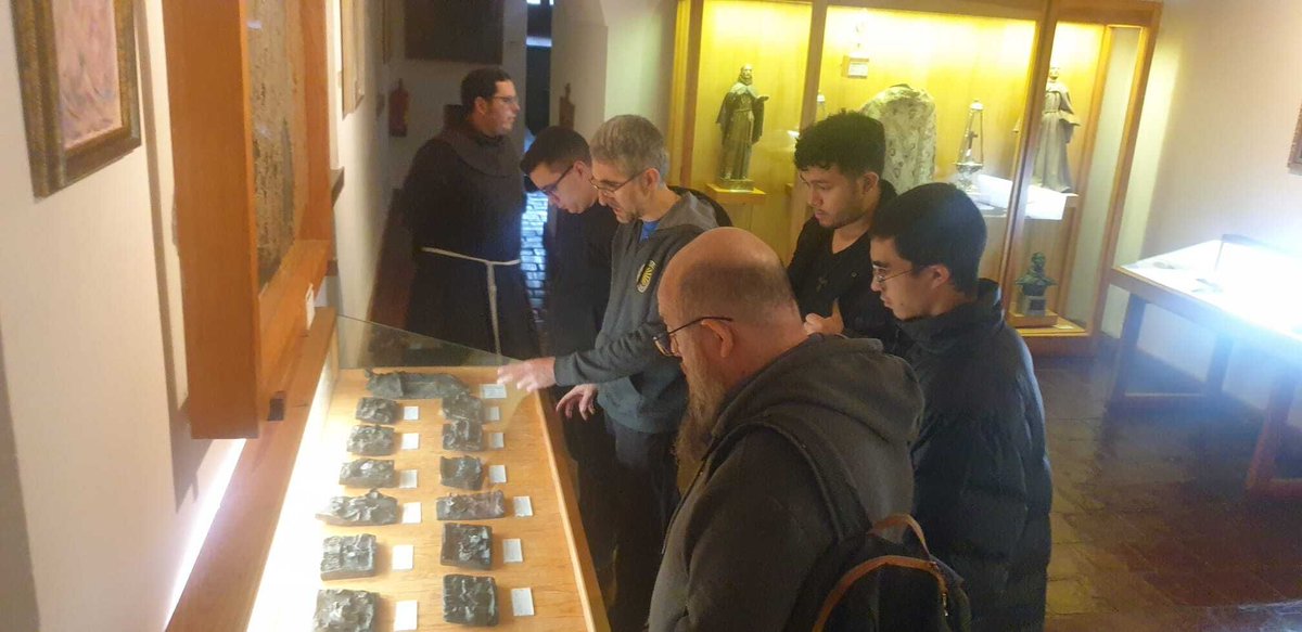 Segundo día de nuestra convivencia vocacional  ✨ 

Nuestra convivencia vocacional ha transcurrido hoy en el convento de Arenas de San Pedro🌿 

#vocaciones
#convivenciaVocacional
#franciscanos
#PJV