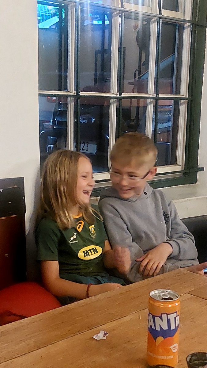 Happy birthday Marica. 🎶🍷🍇