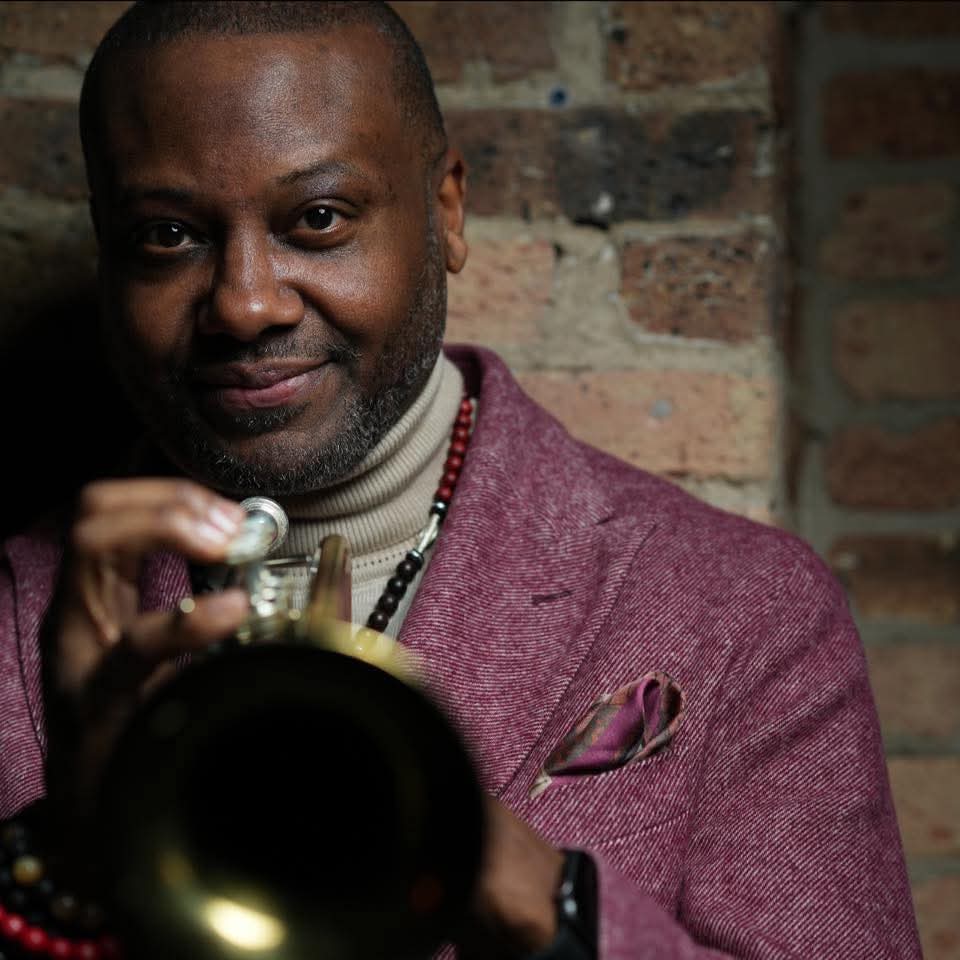 CapitalJazzClub's tweet image. #NowPlaying, '60th &amp;amp; Broadway', off the #SeanJones #Quartet's *Im•Pro•Vise: Never Before Seen*. (2014). The #CapitalJazzClub984, with #JacobAsiyo, &amp;amp; @KaimaMwiti.
Bass: Luques Curtis
Drums: Obed Calvaire
Piano: Orrin Evans
Trumpet: Sean Jones.