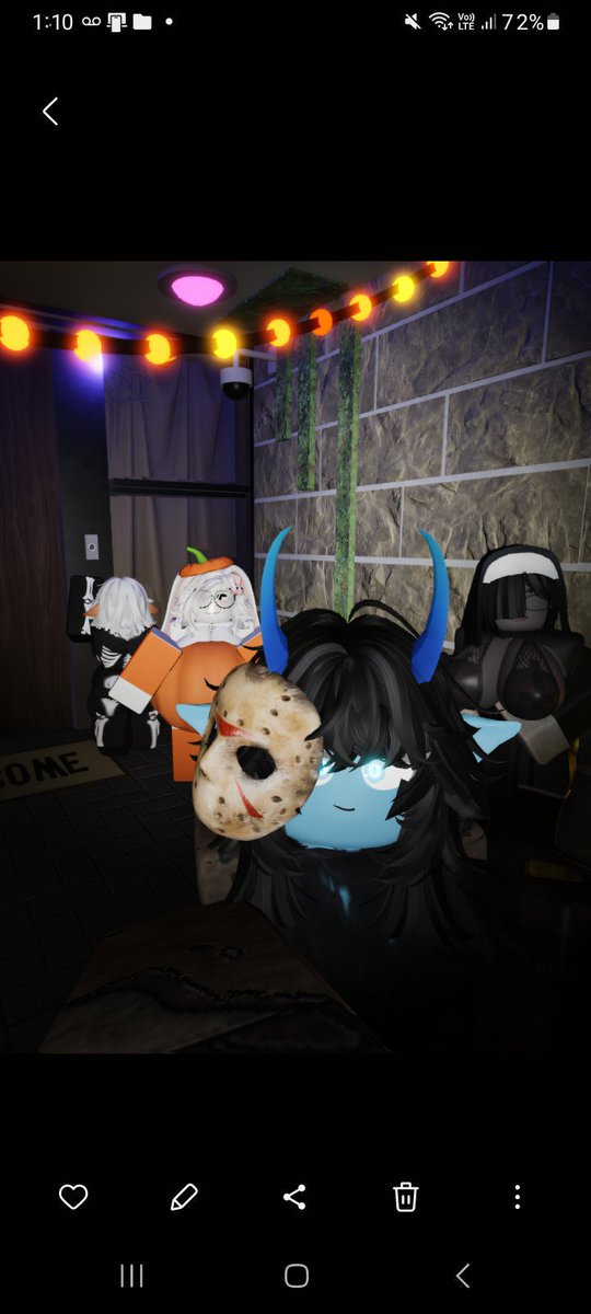 Ms_Raku's tweet photo. Some pics from Halloween night https://t.co/KVFQ9aO2P0