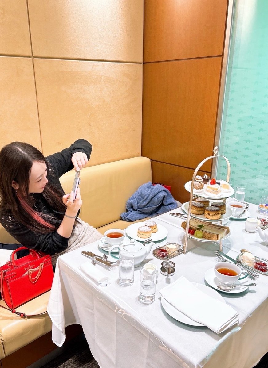 ヌン活からの日本橋✨✨
憧れのアフタヌーンティーをフォートナム&amp;メイソンさんで✨
スコーン美味しすぎて忘れられないです☺️