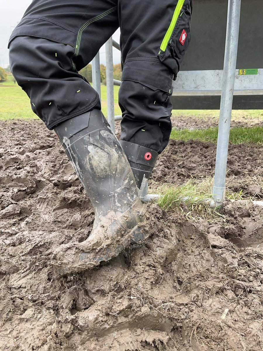 NorabootsDK tweet media