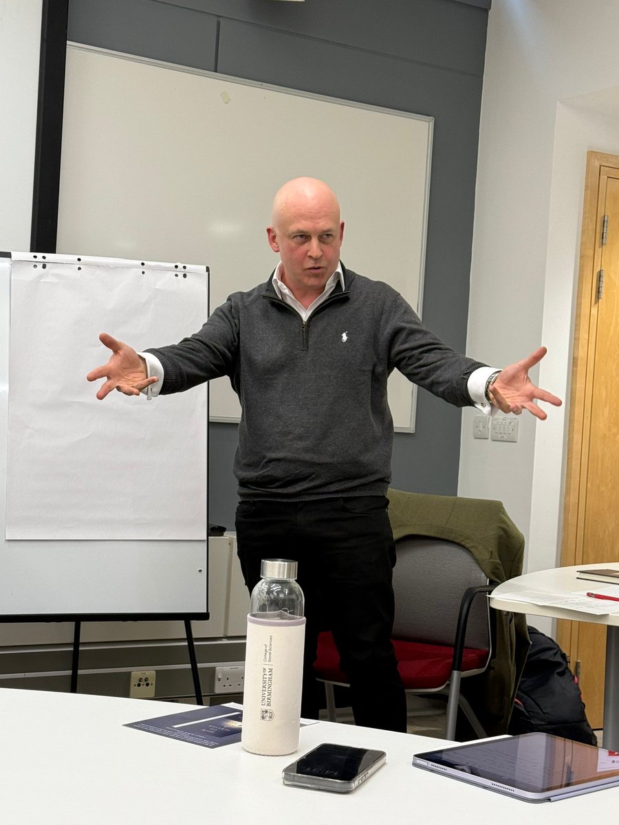 Friendly sparring with <a href="/PatPorter76/">Patrick Porter</a> earlier this week at <a href="/unibirmingham/">Uni of Birmingham</a>. My summary of discussion: realism is not immoral, neither is it unrealistic nor is it for everyone.